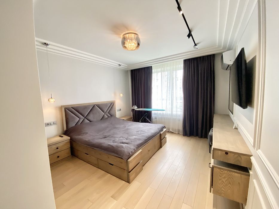 Продається квартира. ЖК Липки. Вул. Мазепи. 83 м². Шикарний ремонт.