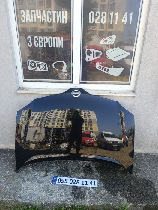 Капот Альмера Тіно Nissan Almera Tino