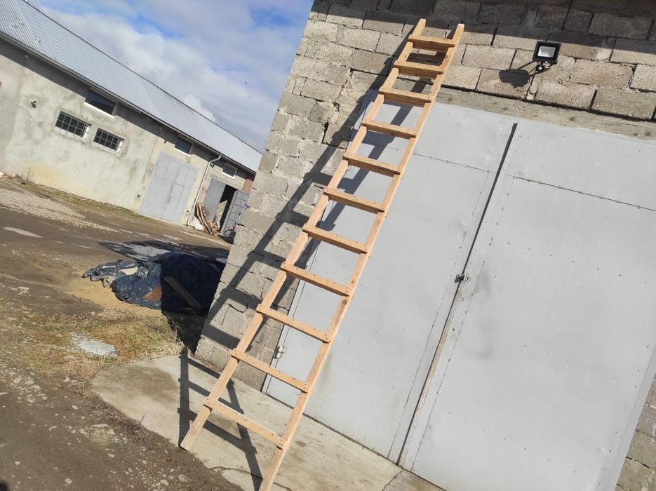 Продам драбину дерев'яну