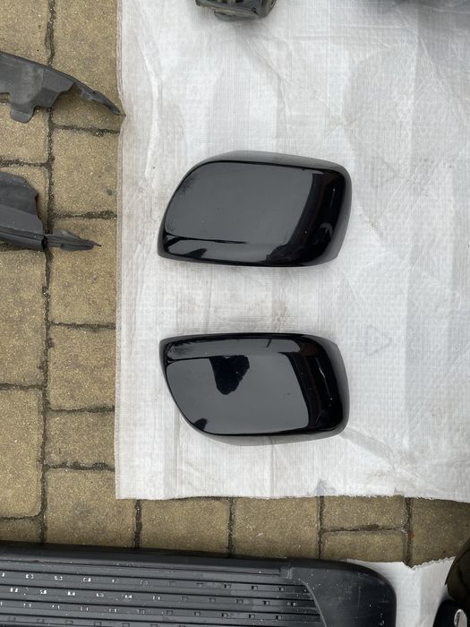 Бампер задній Тойота LC200 2007-2011р.в.