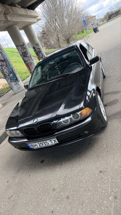 Продам BMW e39 2.5