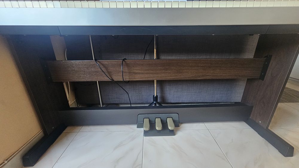 Teclado Yamaha DGX 640