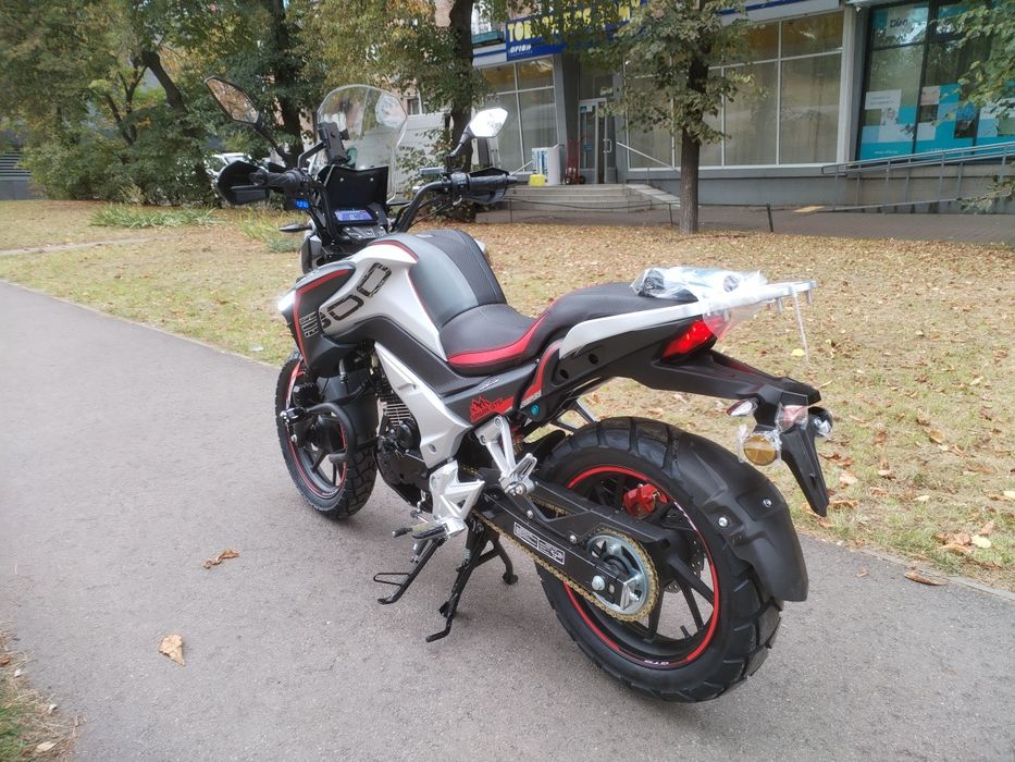Мотоцикл SPARK SP300T-4