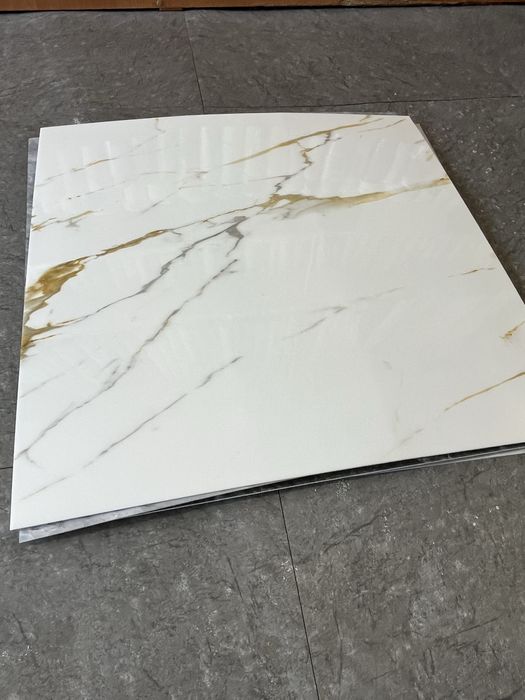 Самоклеючі панелі, Рейка декоративна