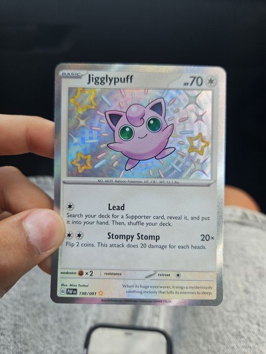 Carta de pokemon em bom estado