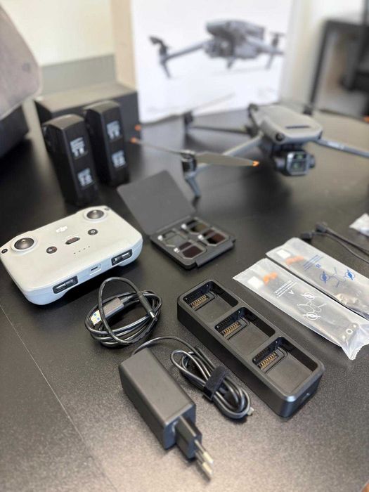 DJI Mavic 3 Fly More Combo Usado Venda447235417651302402