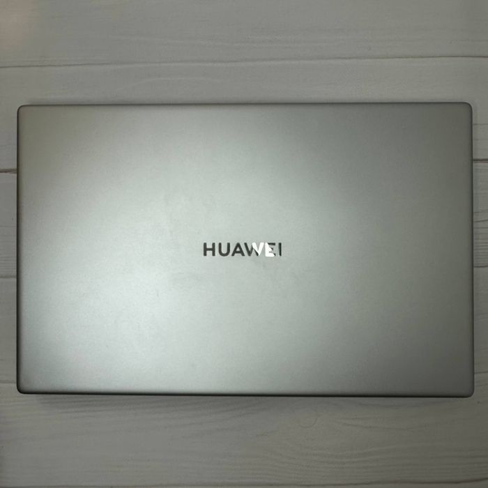 Ігровий ноутбук Huawei MateBook D15 | i3-10110U | SSD 256 | DDR4 8GB