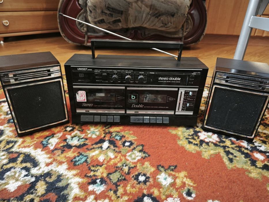 Магнитофон unisef japan