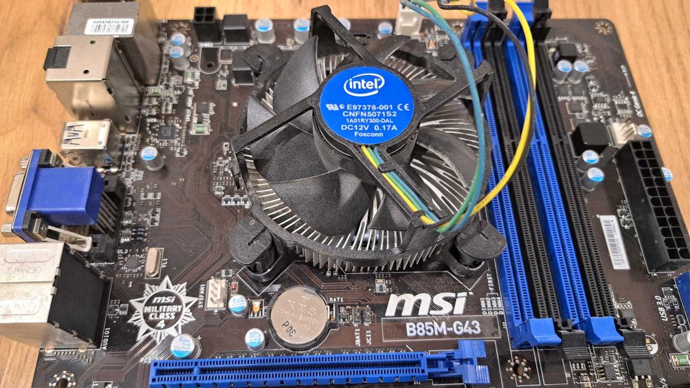Płyta + 16GB Ram + Procesor: B85M-G43 + i5 4460 + 16gb RAM HyperX