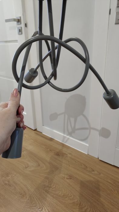 Żyrandol supeł szary