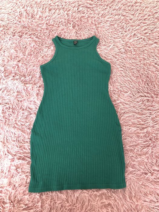 Сукня міні.