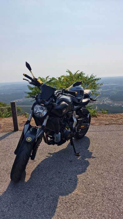 Vendo ou troco MT-07 2016