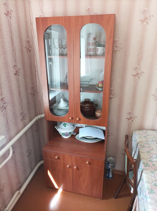 Сервант сучасний
