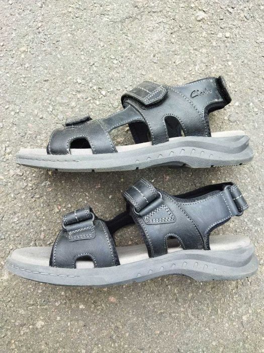 27-27,5см як нові шкіряні сандалі Clarks сандалии кожаные сандали