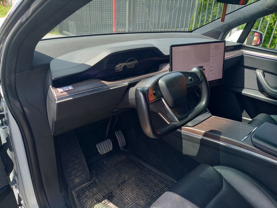 Tesla Model X Long Rage