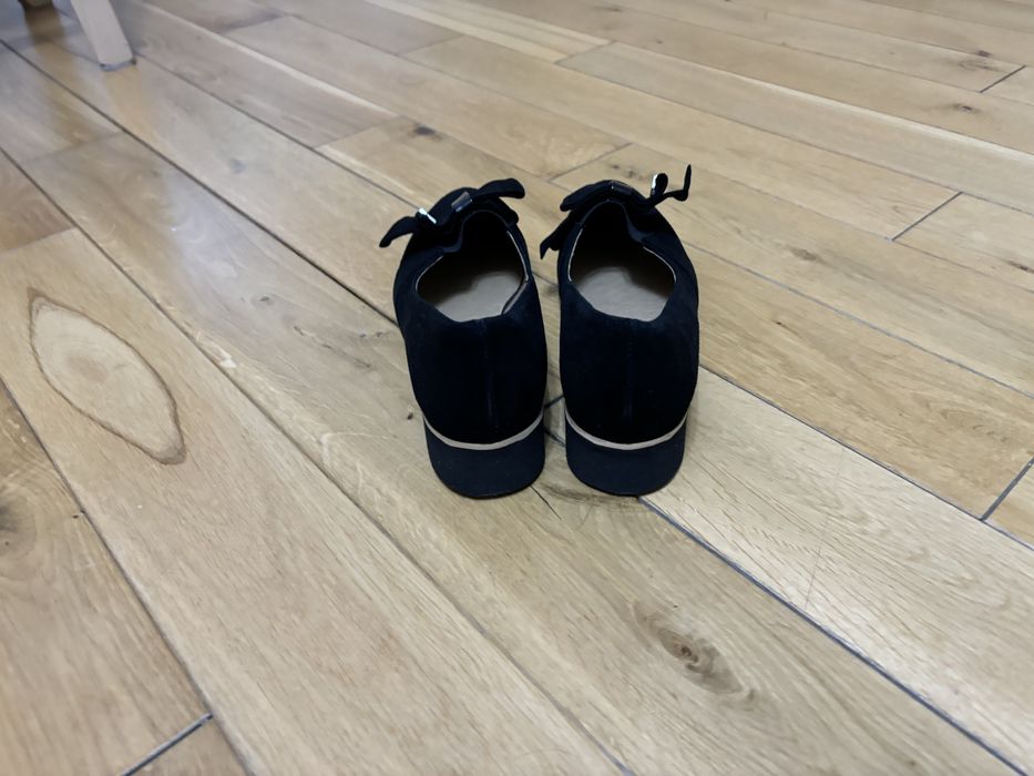 Karino skórzane czółenka nowe rozmiar 38