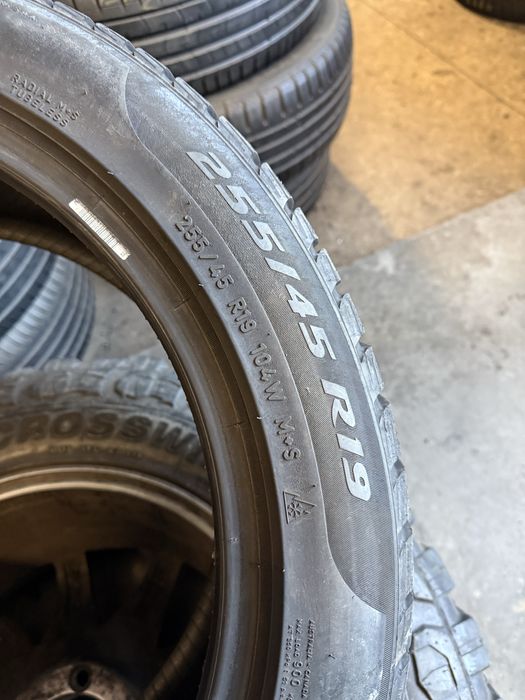 Шина Зимова 255х45хR19 PIRELLI Sottozero 3 / 1шт / Розпаровка / 2024р