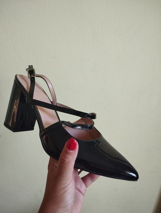 Нові босоніжки 40 розм