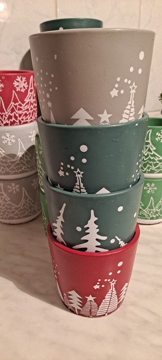 Zestaw 17 świątecznych osłonek ceramicznych