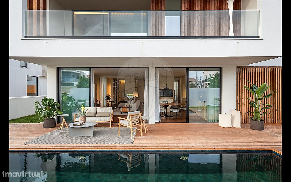 Moradia T4 para venda