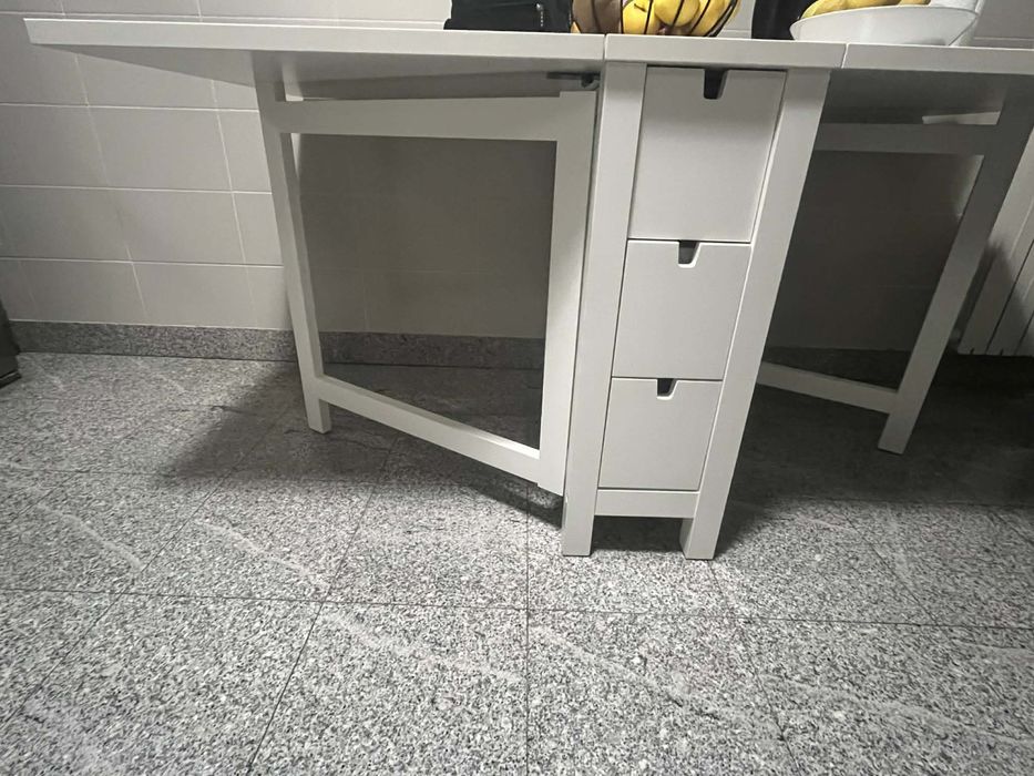 Mesa cozinha extensivel com gavetas