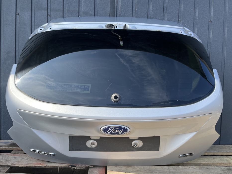 Ford Focus mk3 Кришка Багажника 2011-2013 Ляда Кляпа дорест