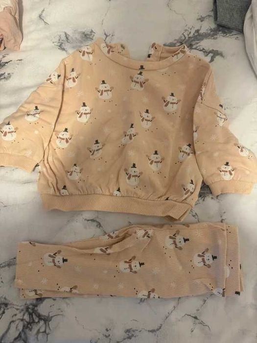 Conjunto Camisola + Calças Kiabi - 12 meses