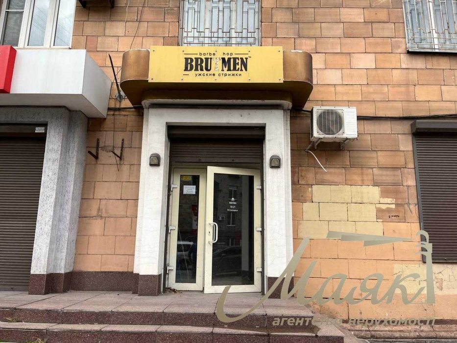 Продам приміщення 70 кв.м,пр.Соборниий,пл.Запорізька