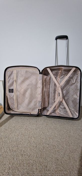 Walizka wittchen średnia polikarbon poliwęglan PC czarna bagaż rejestr