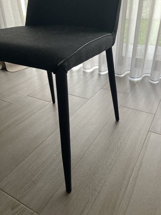 5 Cadeiras de Sala/Jantar Pretas Estofadas