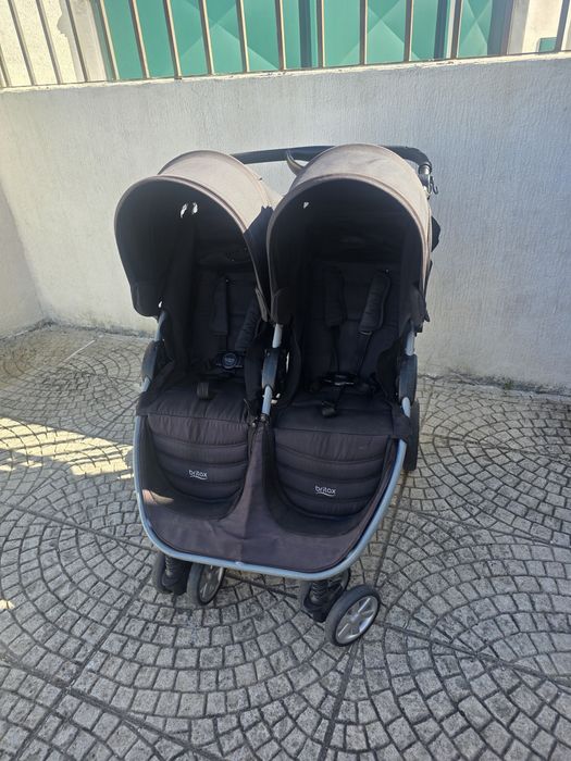 Carrinho de gémeos Britax