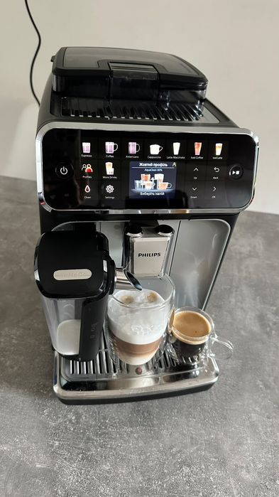 ТОП!  Кавомашина Philips 5500