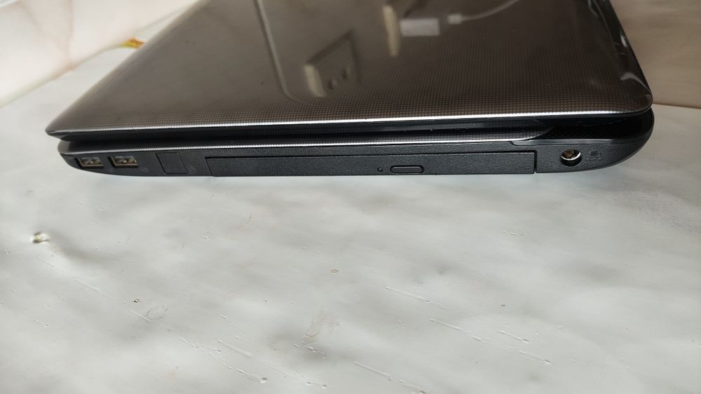 Toshiba satellite L755