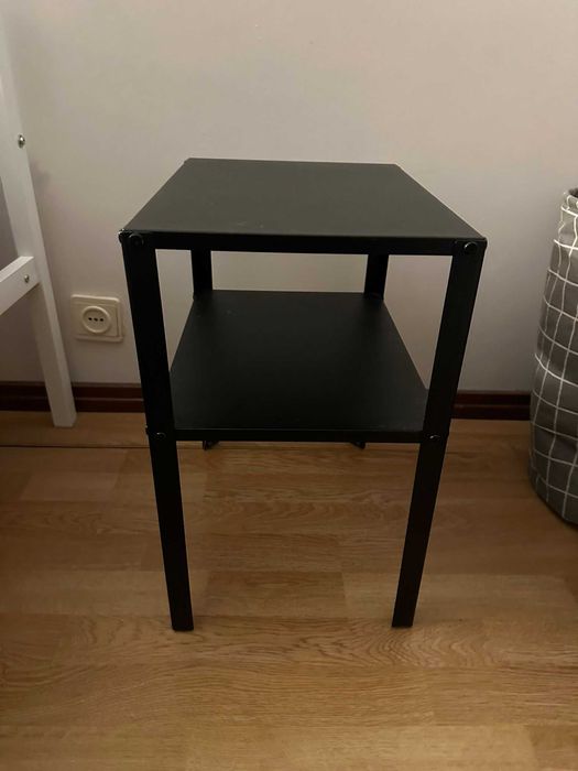 Mesa de Cabeceira Preta IKEA KNARREVIK