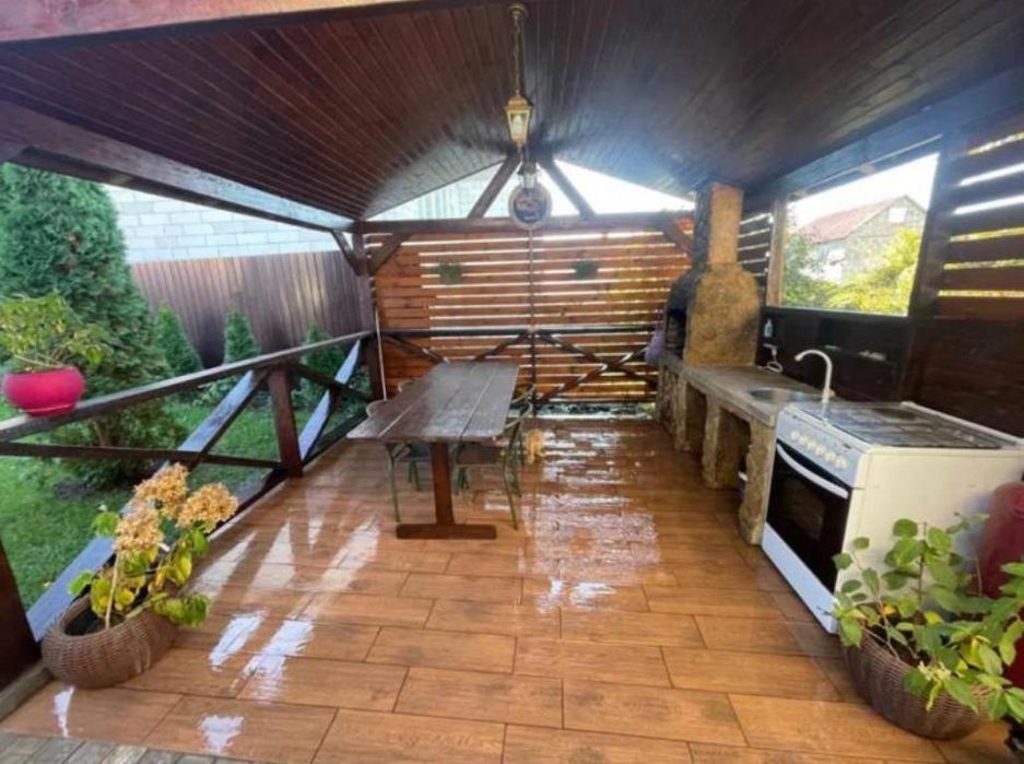 Продаю будинок у с. Нерубайське (215-617)