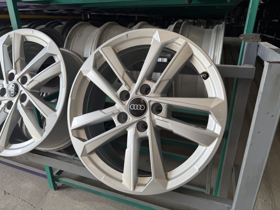 Оригінальні диски Audi 5/112 R17 6,5J ET43 8YO 601 025L.
