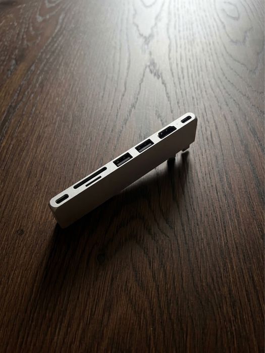 Satechi Aluminum USB-C Pro Hub Slim для MacBook