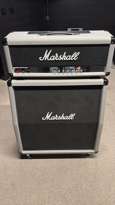 Marshall 2555x Silver Jubilee com 4x12 correspondente