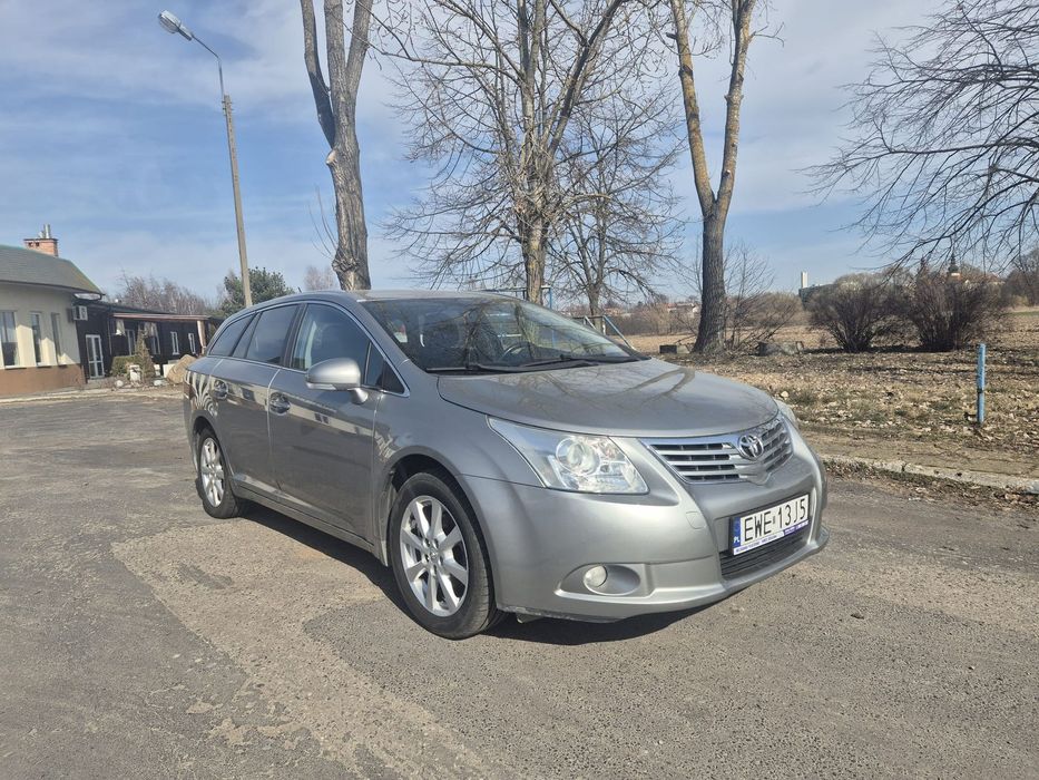 Toyota Avensis Auto na sprzedaż