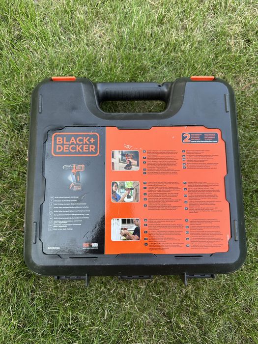 Walizka na wiertarko-wkrętarkę Black & Decker BDCDD12K