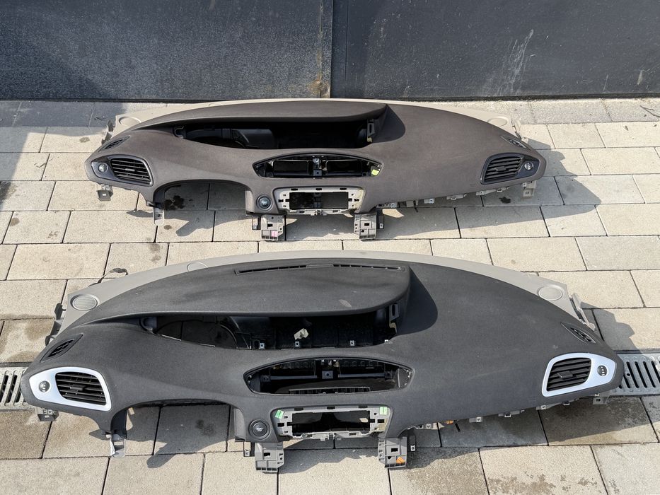 Торпеда передняя панель Renault Scenic 3
