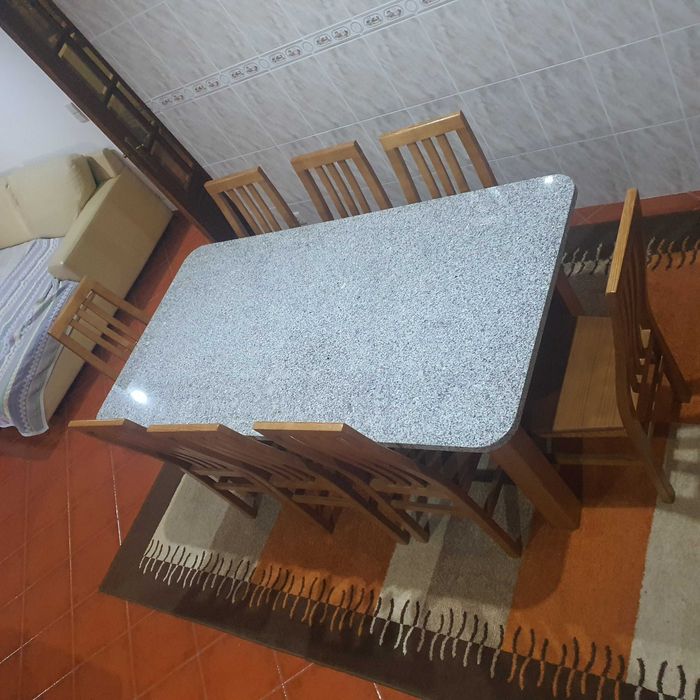 Mesa de cuzinha em pedra