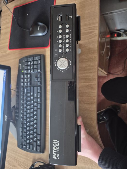 Відеореєстратор Avtech h264 dvr 4ch 500gb hdd