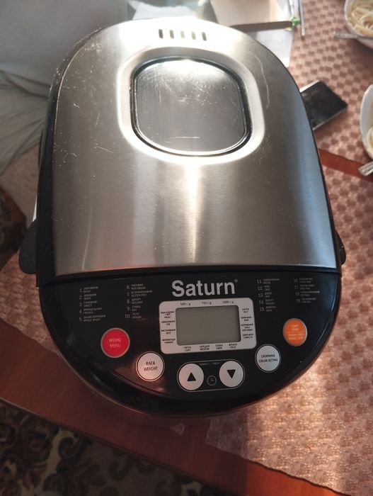 Хлібопічка Saturn