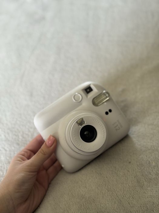 Instax mini 12 фотоаппарат моментального фото