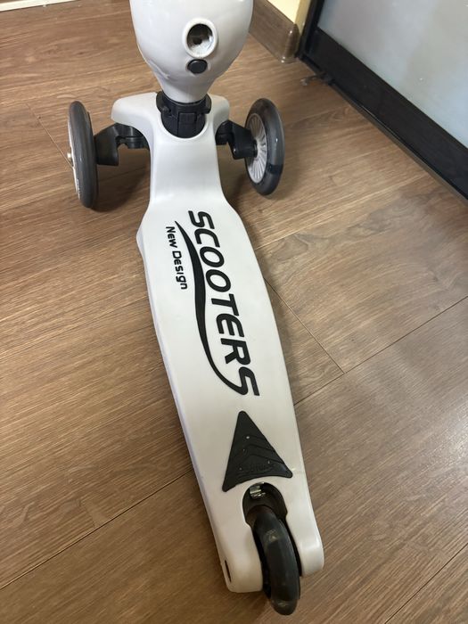 Самокат-беговел Scooters Basket 3in1 K619