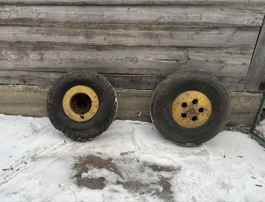 Колеса до комбайна Massey Ferguson