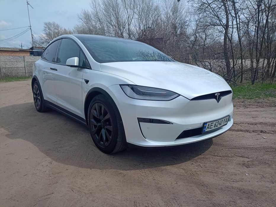 Tesla Model X Long Rage
