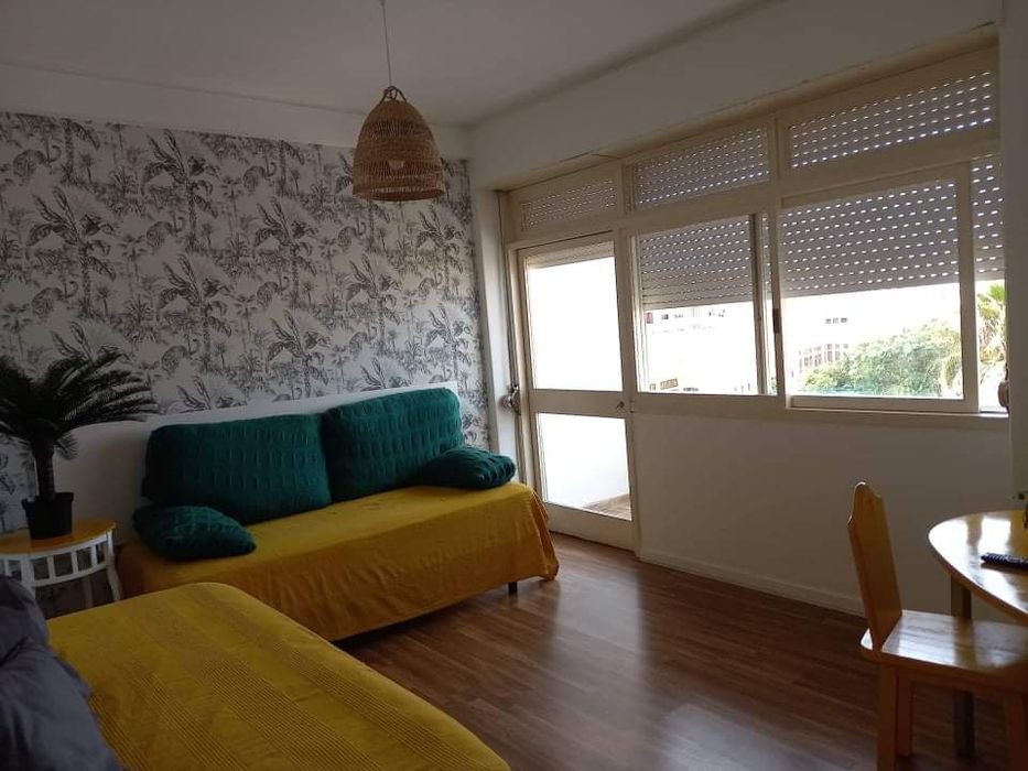 Peniche Apart T2 centro, praias.