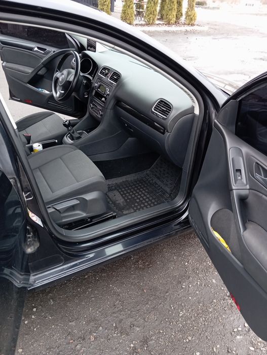 Продам Volkswagen Golf VI 1.4TSI(122 к.с.)